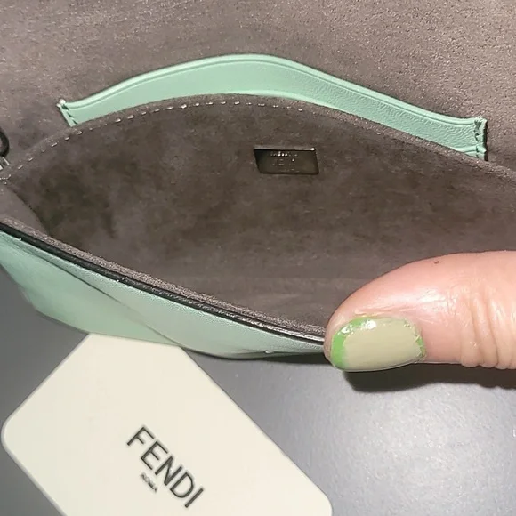 FENDI Light green Leather and Fox Fur Micro Buggie Baguette Bag - Picture 5 of 9